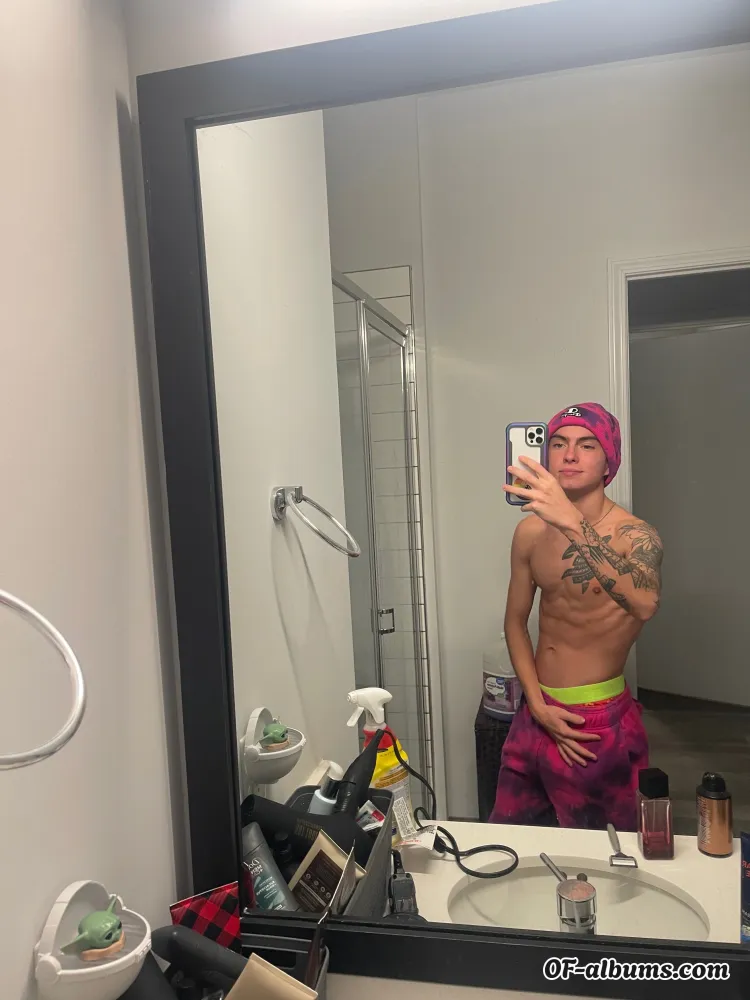 Image #2 of lostcarson