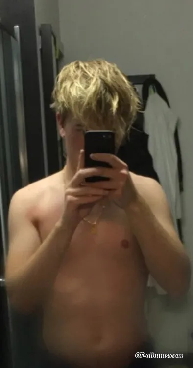 Image #1 of louis_twink