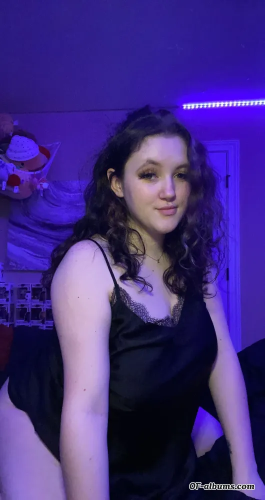 Image #1 of loveliv21