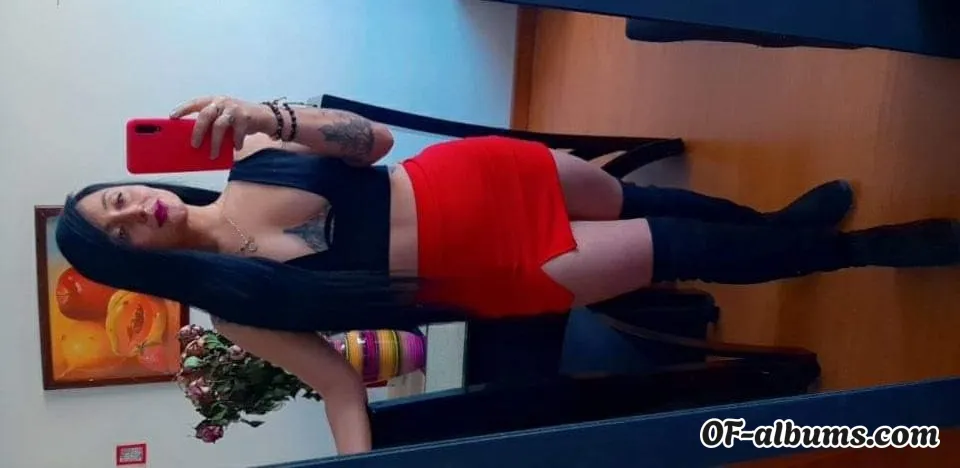 Image #2 of luciana.10