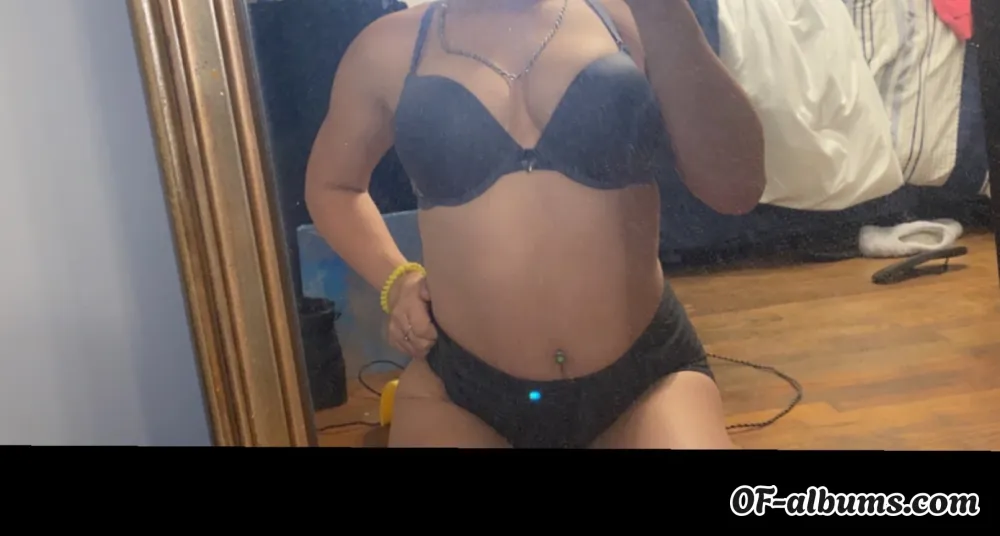 Image #2 of lux.baddiee69
