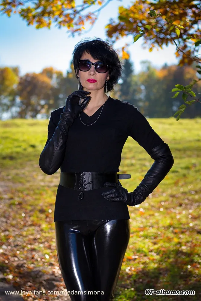 Image #1 of madamsimona