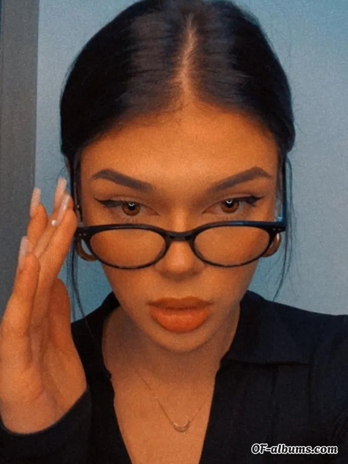 Image #1 of marie_dny