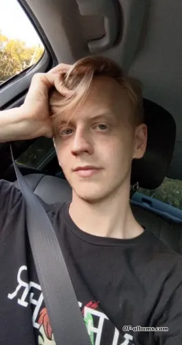 Image #3 of maxfallisxxx
