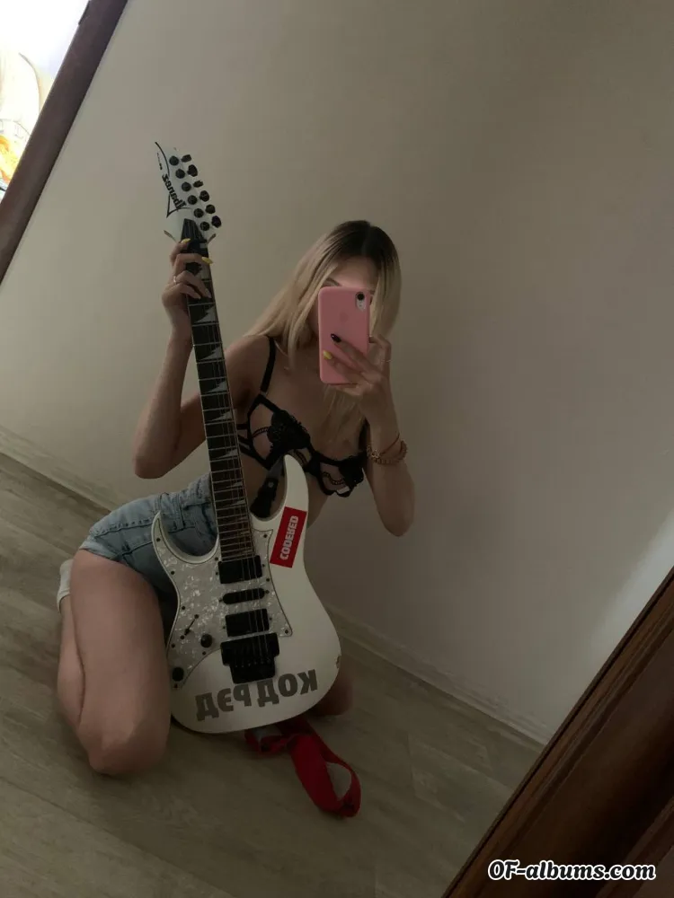 Image #1 of melly_mell