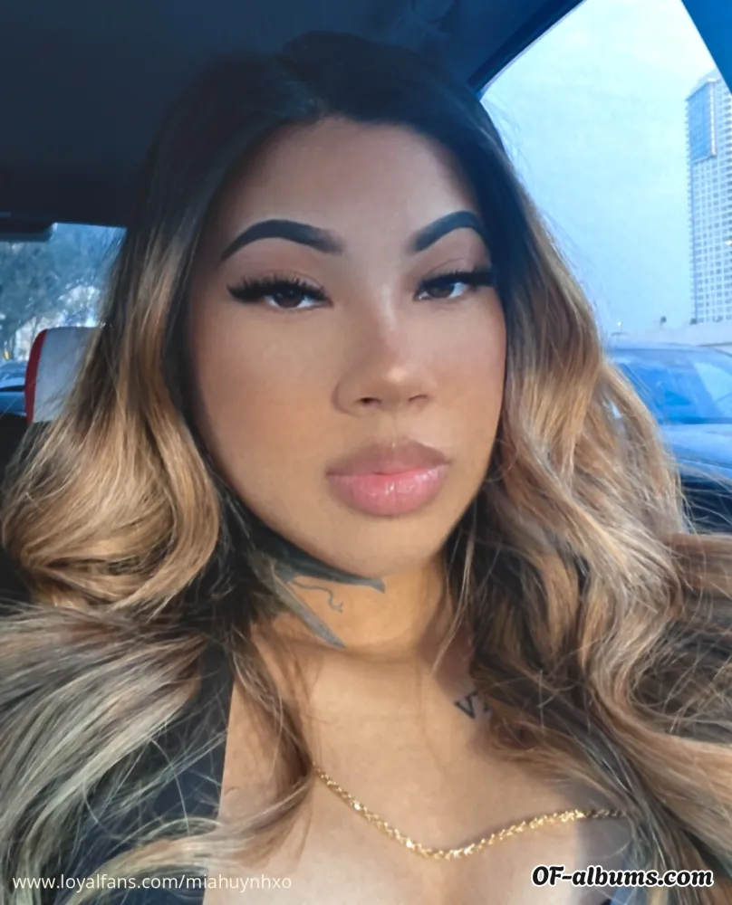 Image #1 of miahuynhxo