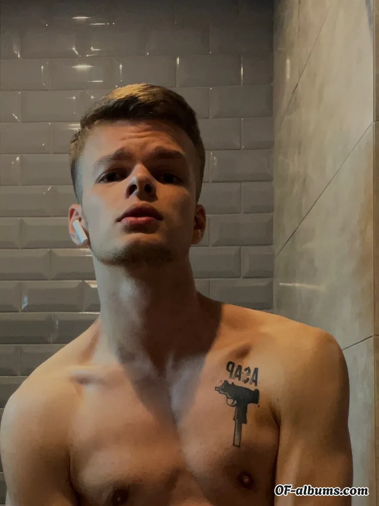 Image #1 of michael_moore