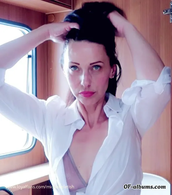 Image #1 of michellefetish