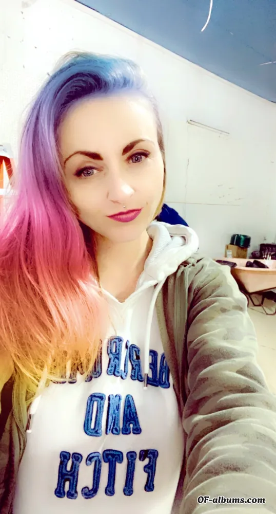 Image #1 of milf4u2c