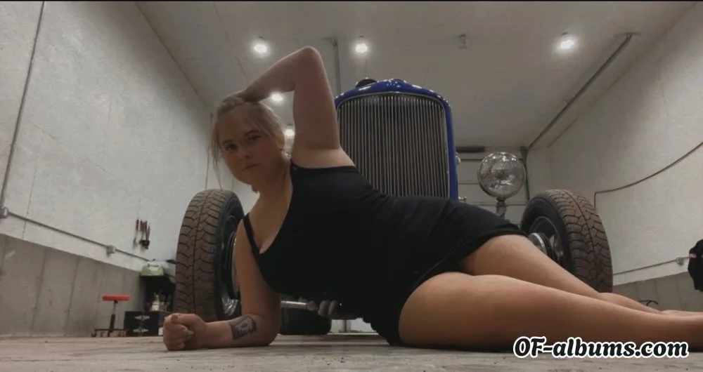 Image #2 of miss406