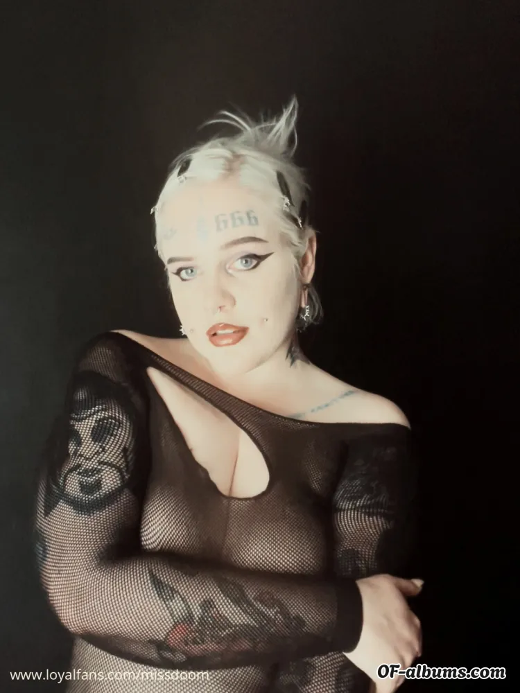 Image #1 of missdoom