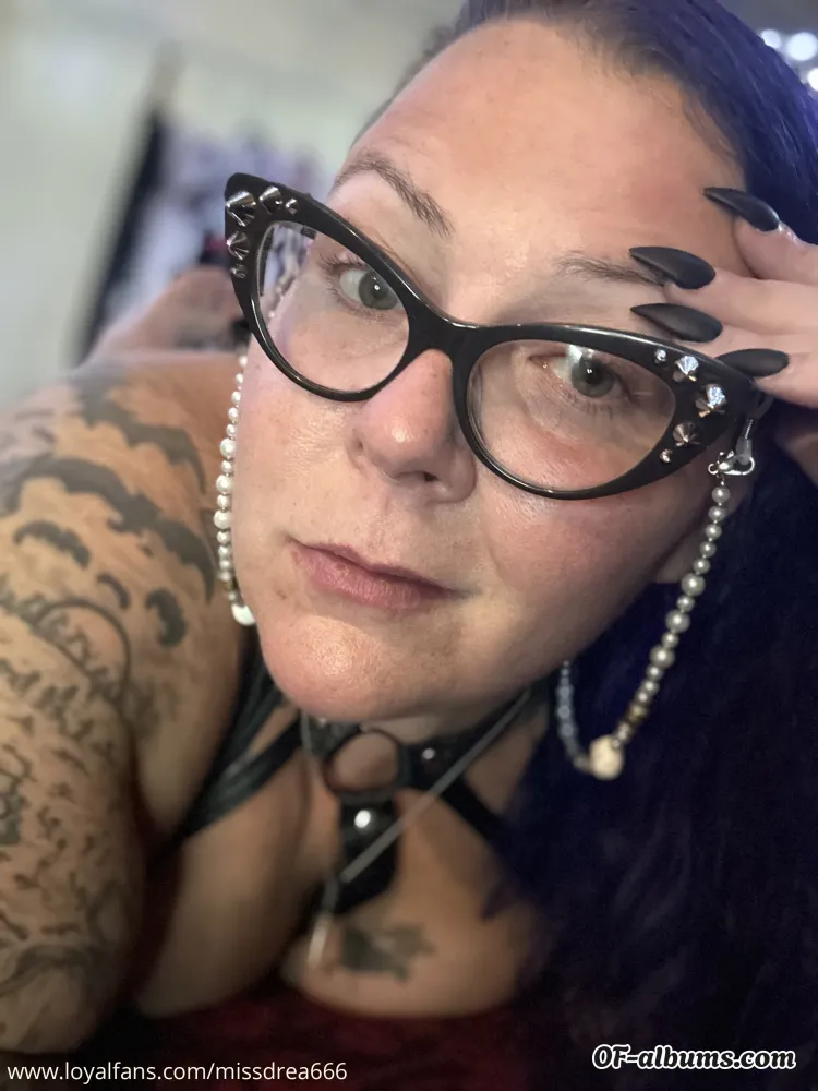 Image #1 of missdrea666