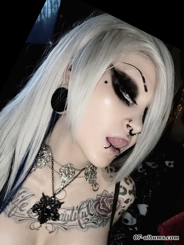 Image #1 of misskitty_666