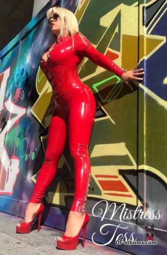 Image #3 of mistress-tess