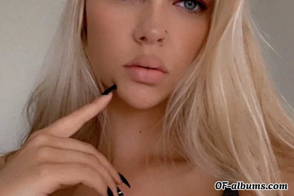 Image #5 of mistressnova61