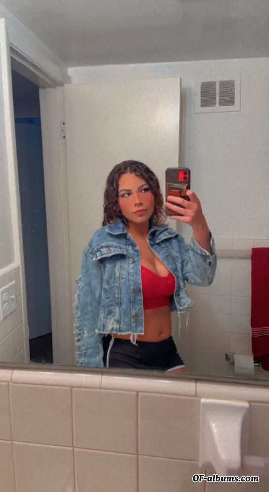 Image #1 of mixxxedqueen420