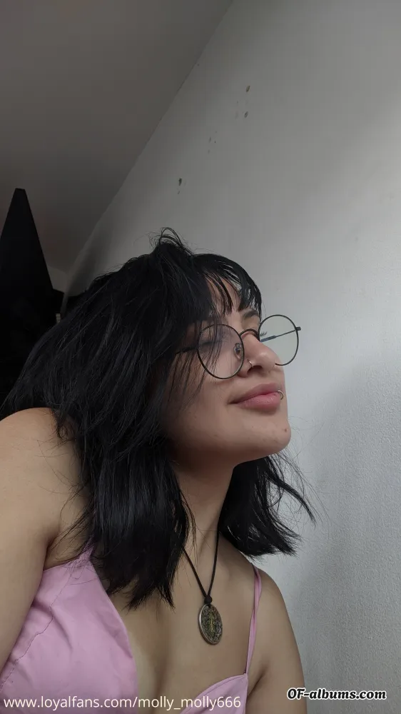 Image #1 of molly_molly