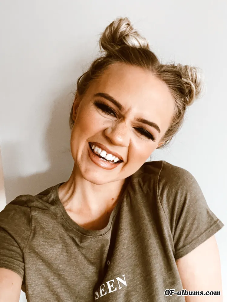 Image #1 of mollyrhale