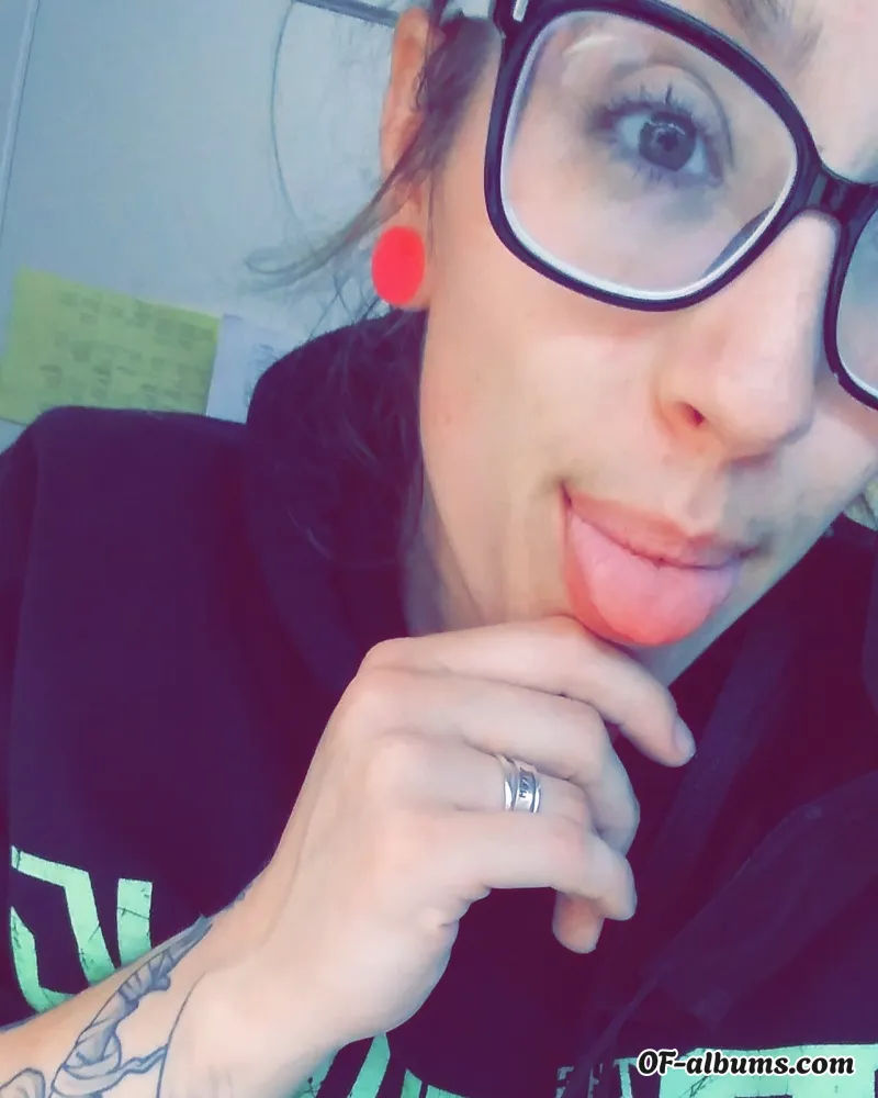 Image #1 of morbidgoddess92