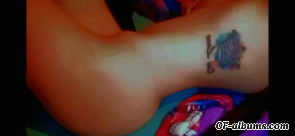 Image #4 of moreoficial1