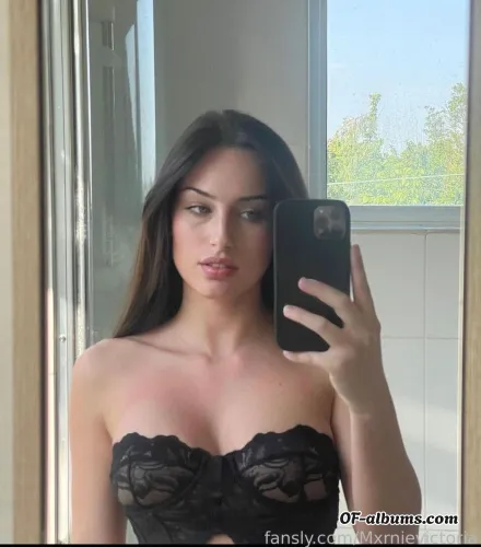 Image #3 of mxrnievictoria
