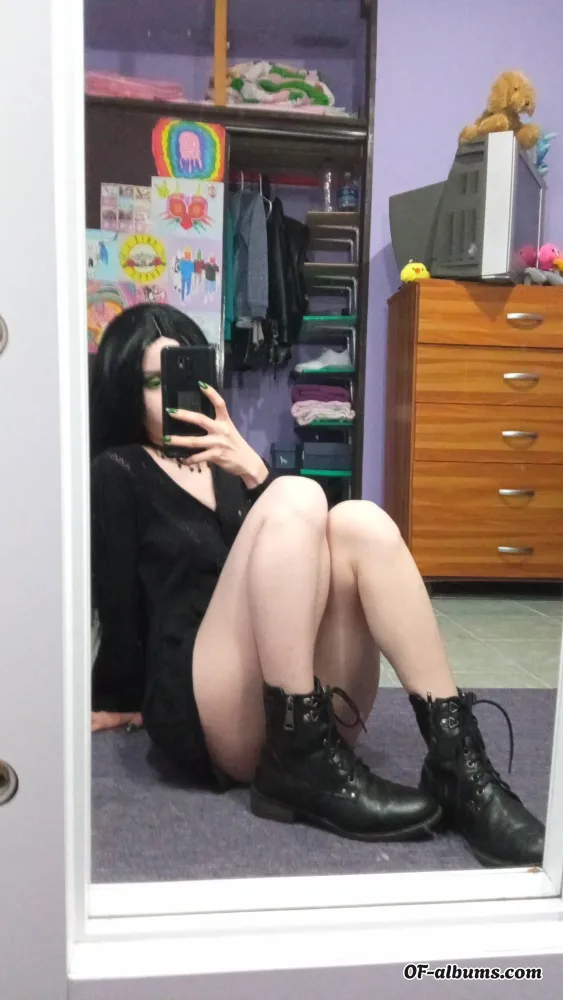Image #1 of mythicgirl