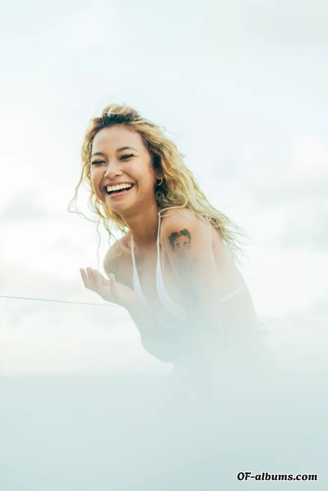 Image #2 of nadia.03