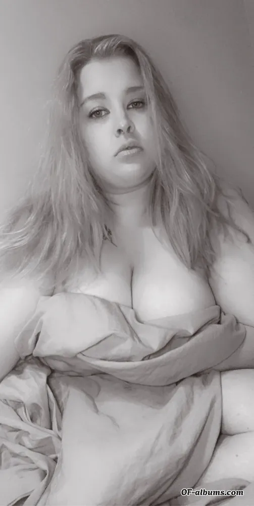 Image #1 of naughty_miss96