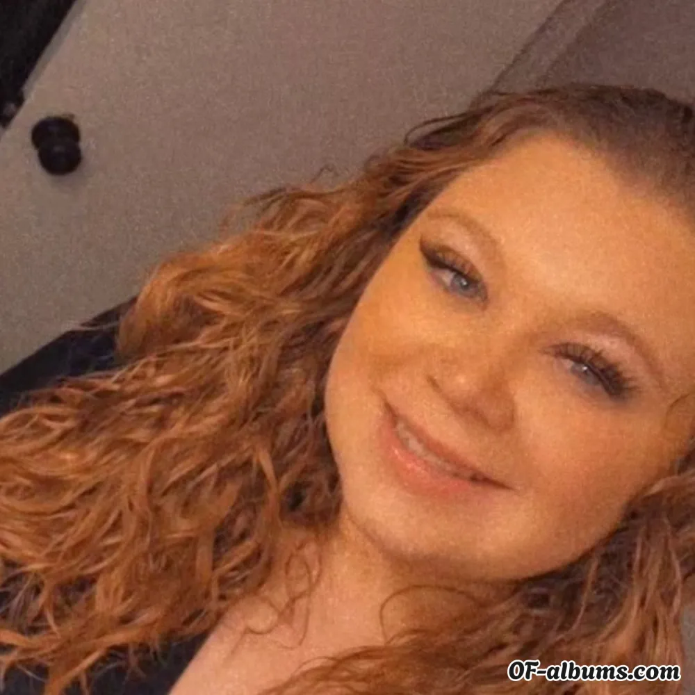 Image #1 of naughtyhaleyandhannah