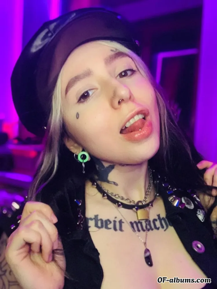 Image #1 of noirgirlwithnecroherat