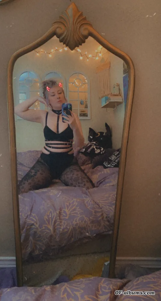 Image #4 of nyxi.pixie