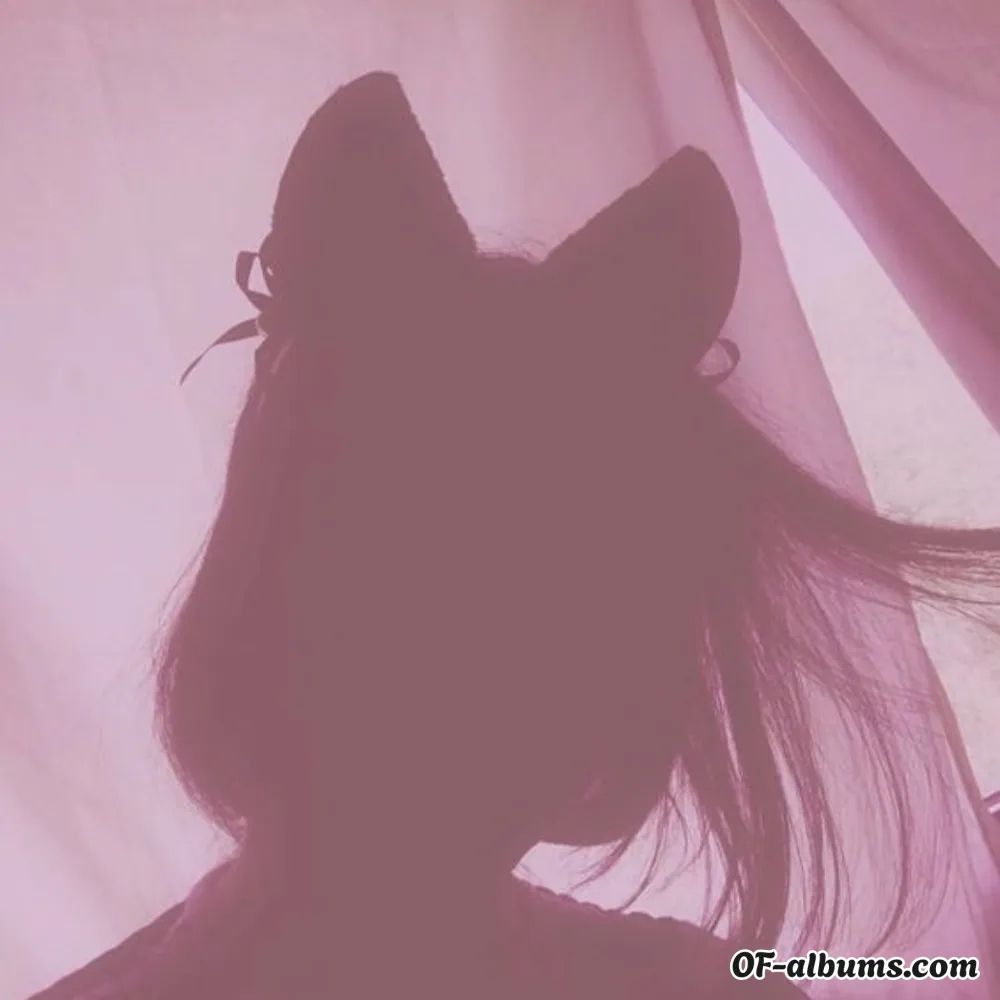Image #1 of officialdeliliahrose