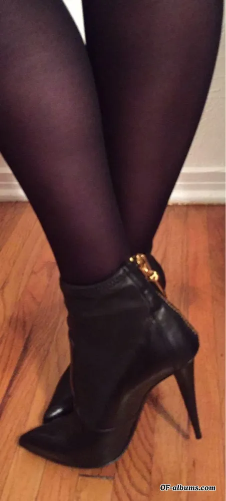Image #1 of oliviaslegs