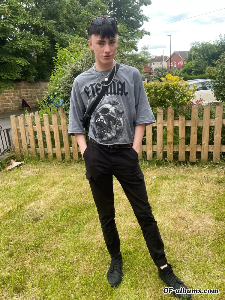 Image #1 of ollie010