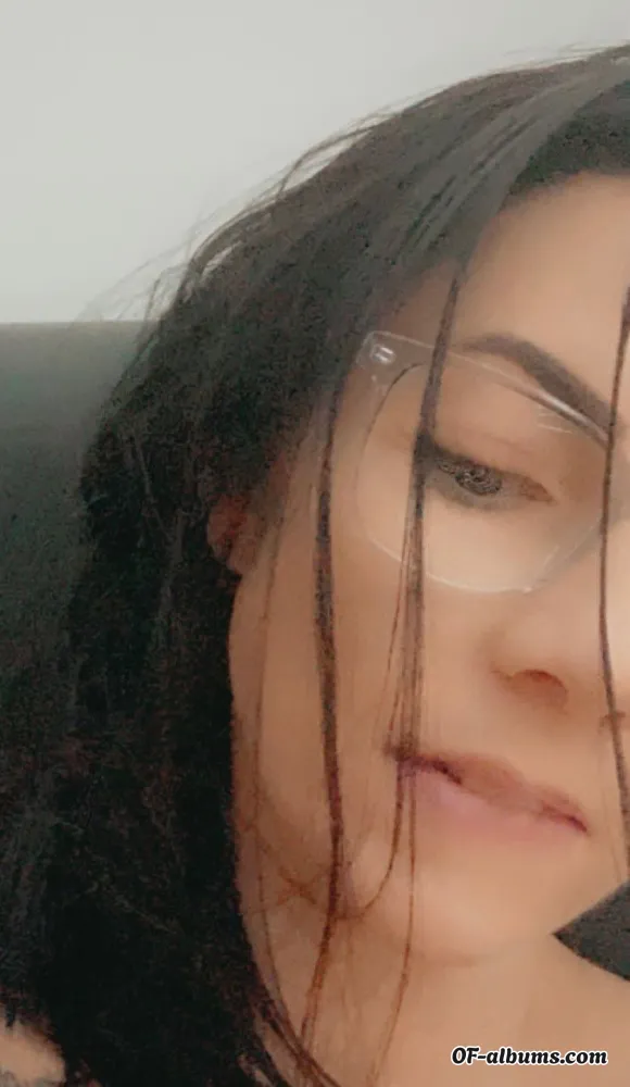 Image #1 of onlypeachee1