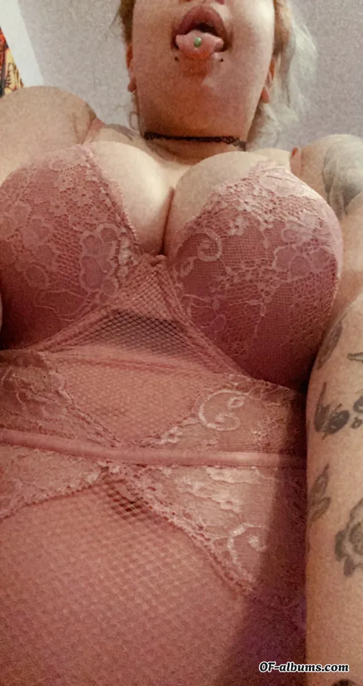 Image #1 of p3achyyprinc3ss25