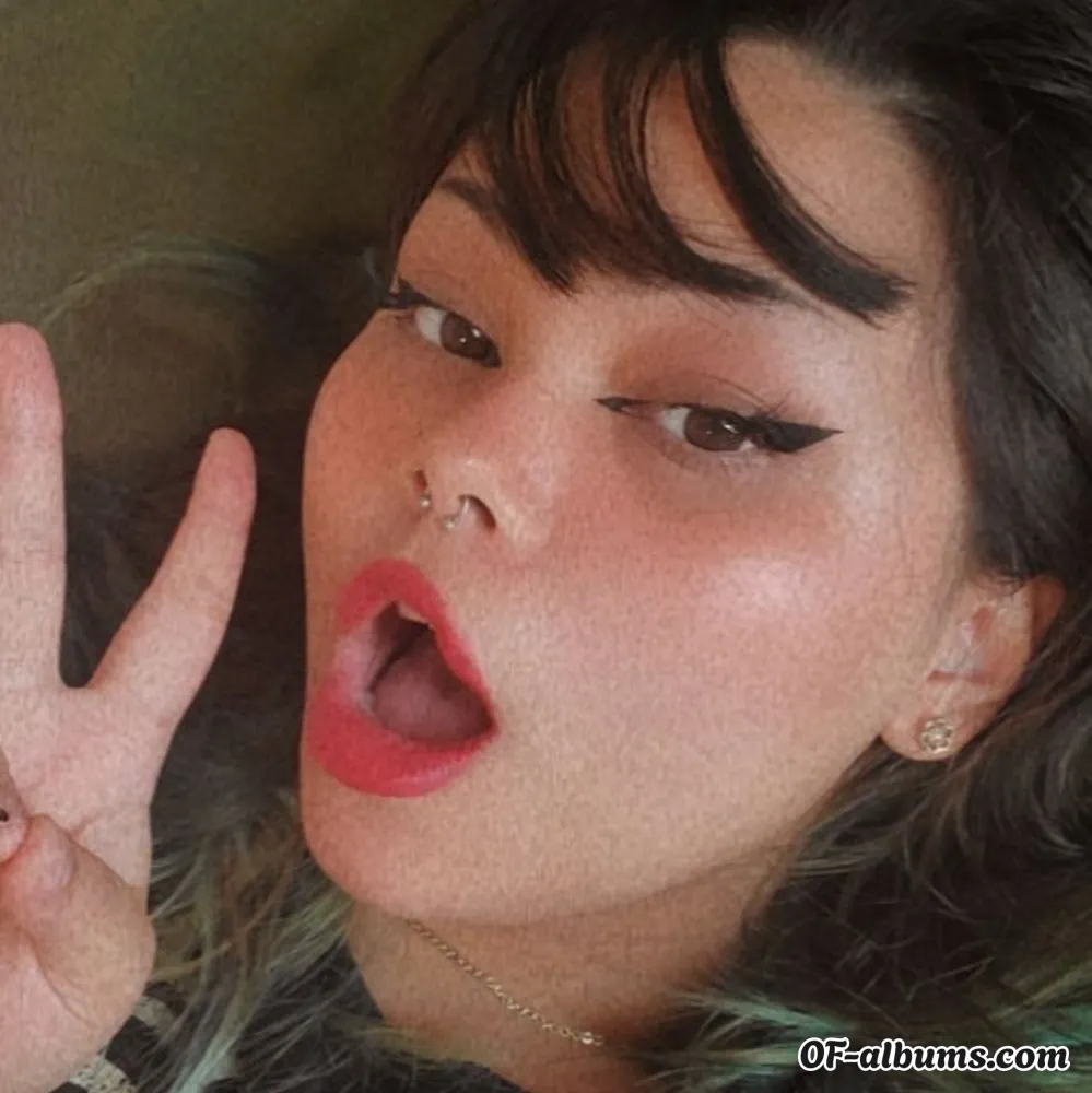 Image #1 of pawgyfwoggy