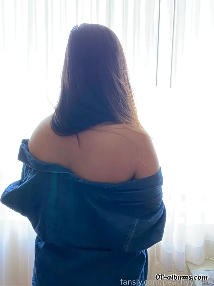 Image #1 of peachyykatie