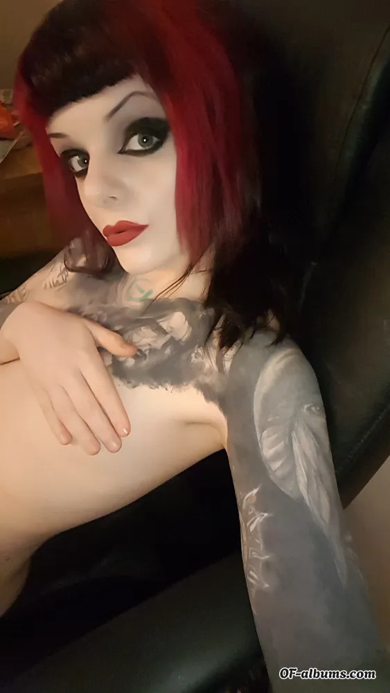 Image #3 of pixxigrrl