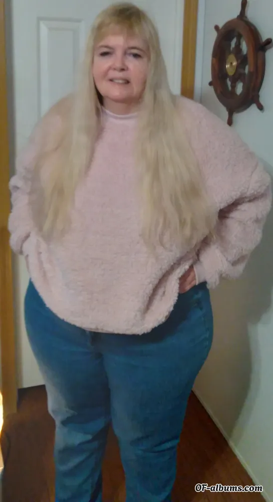 Image #1 of plumpcougar