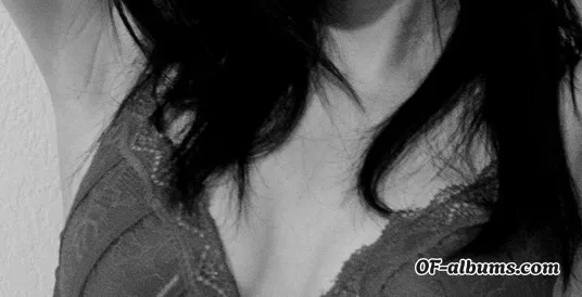 Image #4 of prettyredxo