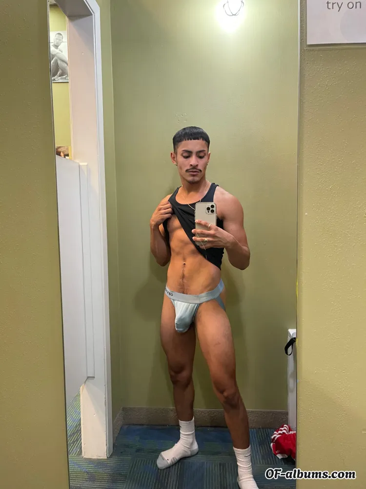 Image #1 of priestpapix2