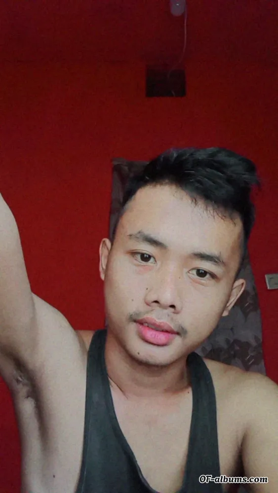 Image #1 of puffybutt