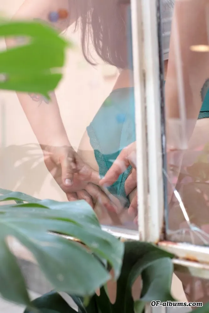 Image #1 of purringbabe