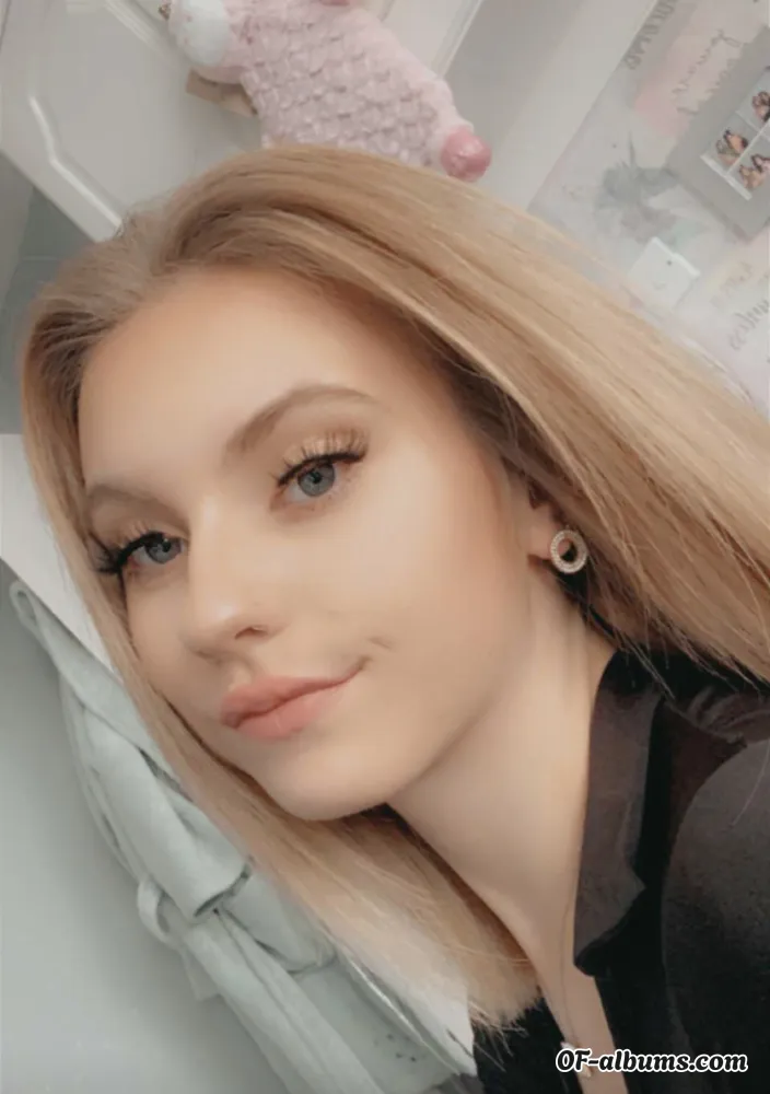 Image #3 of queenjade