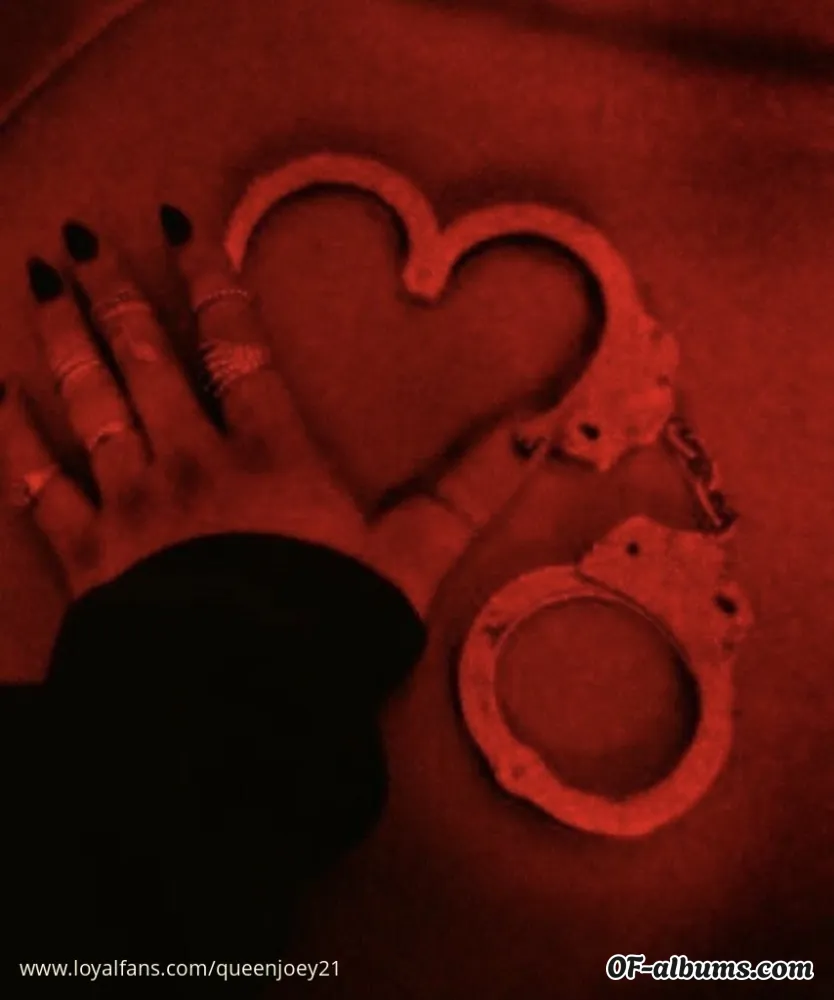 Image #2 of queenjoey21