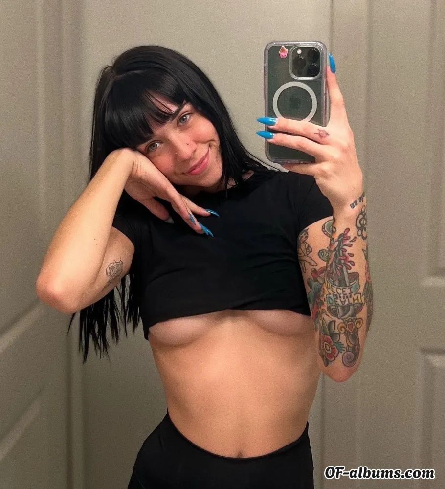 Image #1 of queenkalinxxx