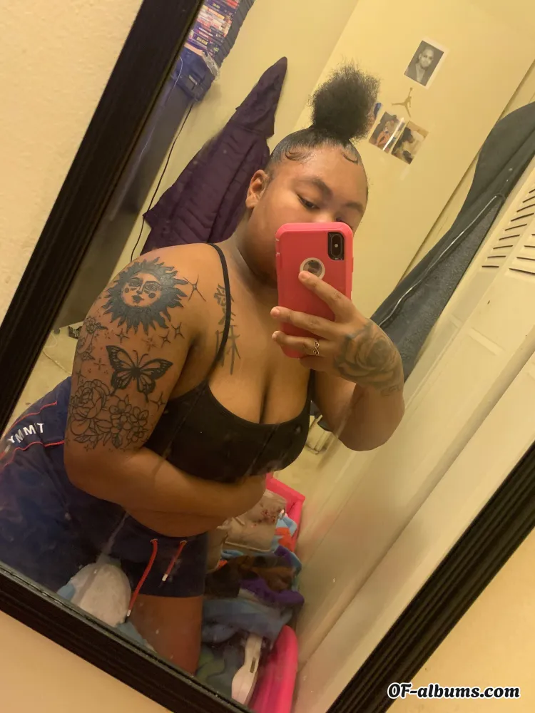 Image #1 of queenmarcita