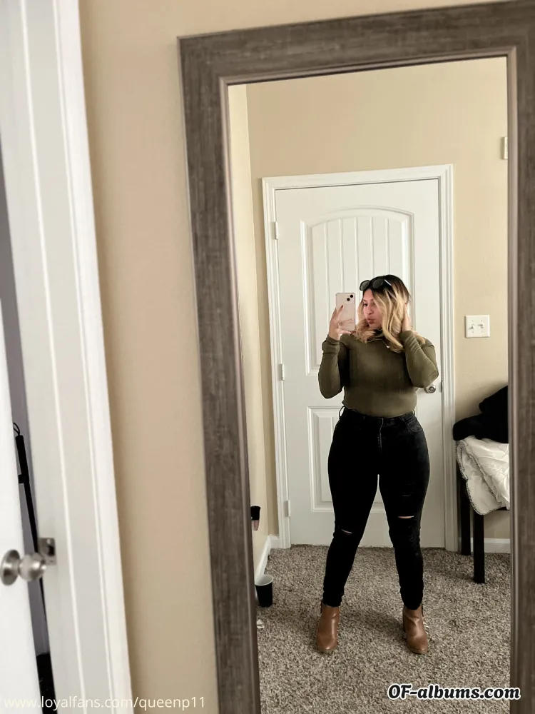 Image #1 of queenp11
