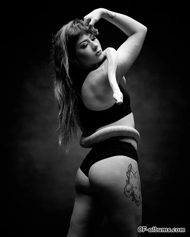 Image #1 of queervinc3nt